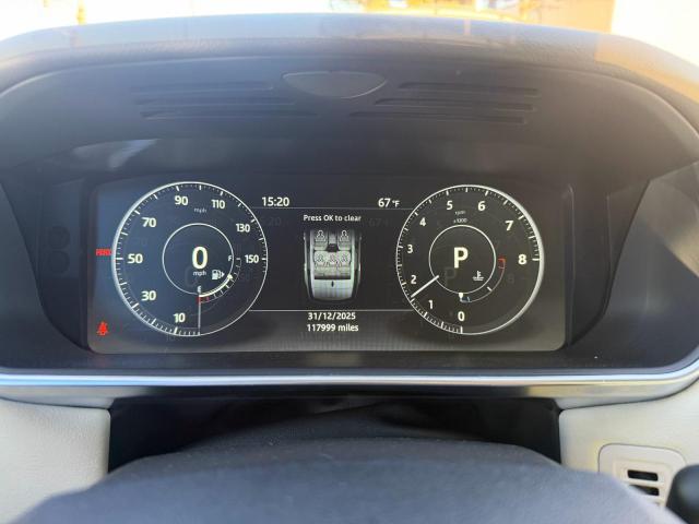 Photo 8 from auction – 2017 LAND ROVER RANGE ROVE with VIN SALWR2FV8HA154050