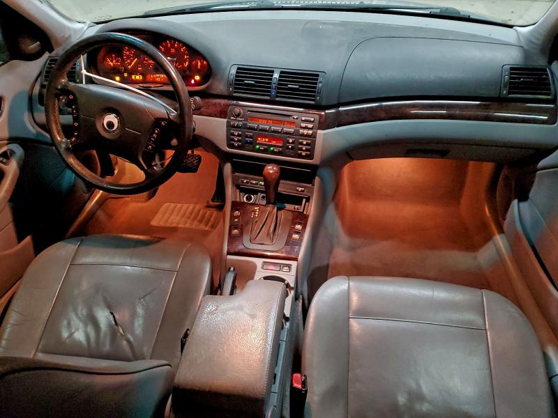 Photo 8 from auction – 2004 BMW 325 XI with VIN WBAEU33474PR09356