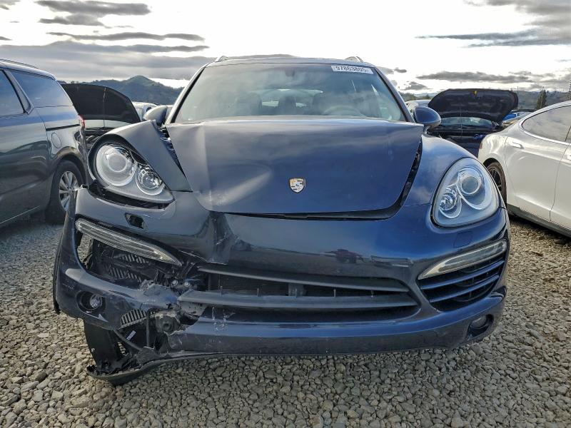 Photo 5 from auction – 2013 PORSCHE CAYENNE with VIN WP1AF2A29DLA40921
