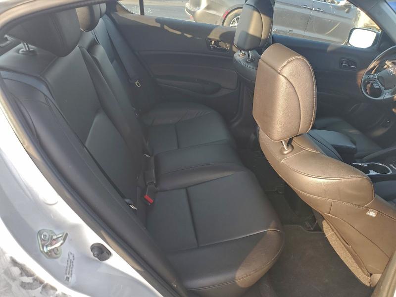 Photo 10 from auction – 2016 ACURA ILX BASE W with VIN 19UDE2F32GA025049