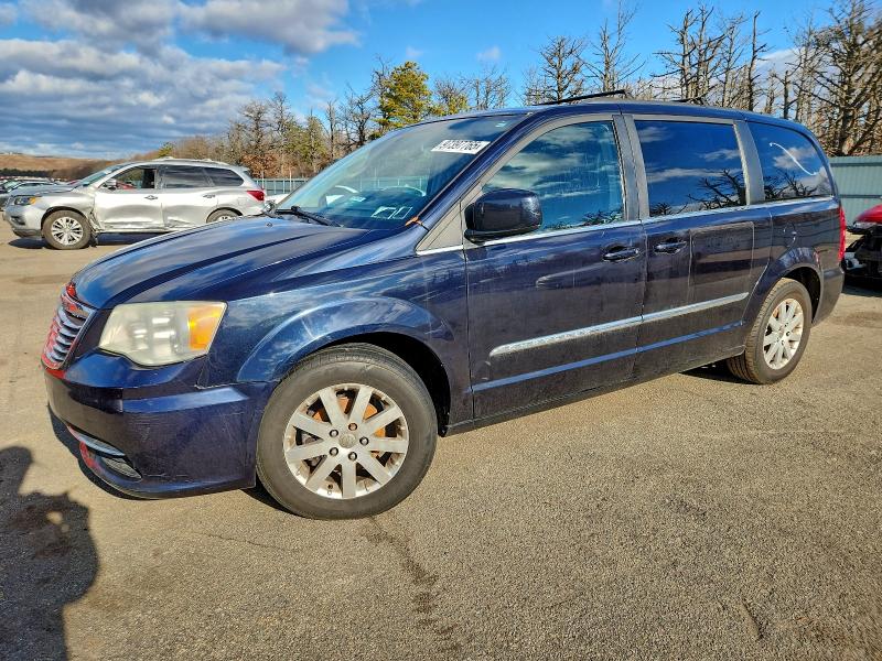 CHRYSLER TOWN & COU 2011 with VIN 2A4RR8DG2BR683941 - Photo from auction