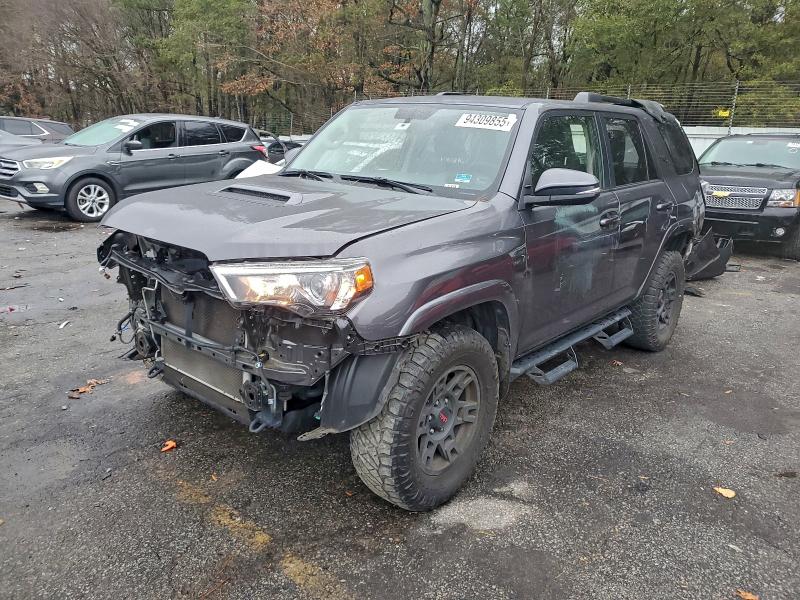 Photo 1 from auction – 2019 TOYOTA 4RUNNER SR with VIN JTEBU5JR2K5716858
