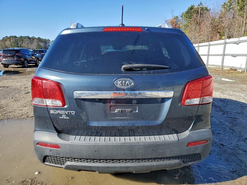 Photo 6 from auction – 2011 KIA SORENTO BA with VIN 5XYKT3A13BG106089