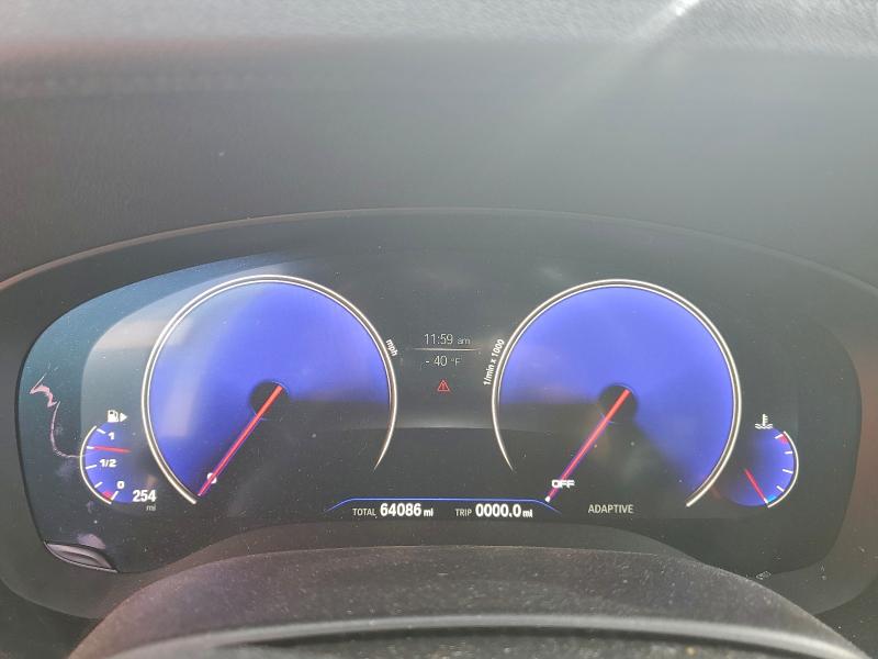 Photo 9 from auction – 2019 BMW M550XI with VIN WBAJB9C50KB464890
