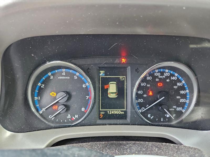 Photo 9 from auction – 2018 TOYOTA RAV4 LE with VIN 2T3ZFREV7JW510082
