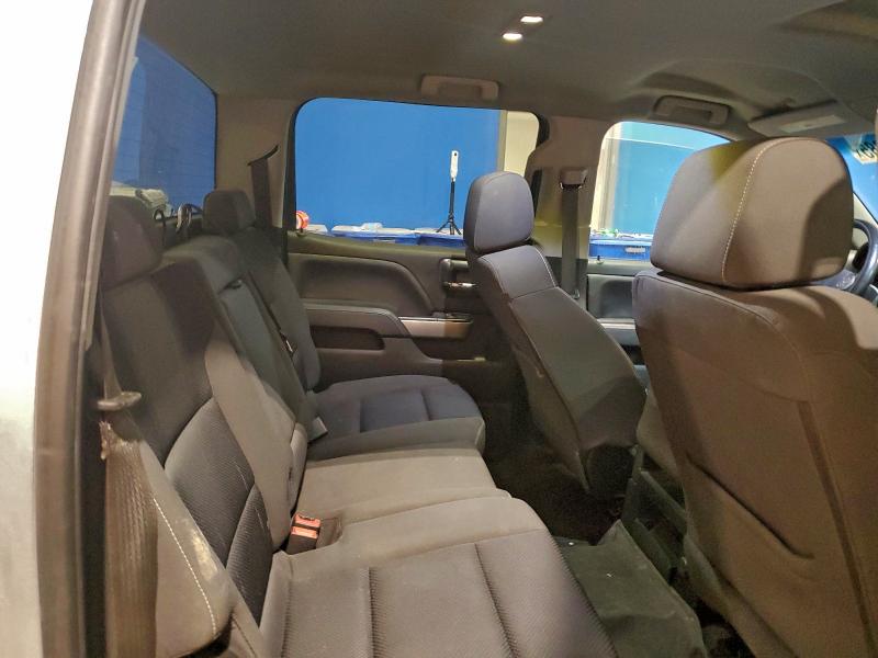 Photo 10 from auction – 2018 CHEVROLET SILVERADO with VIN 3GCUKREC7JG293976