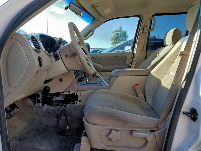 Photo 7 from auction – 2007 FORD EXPLORER X with VIN 1FMEU73E97UB03992