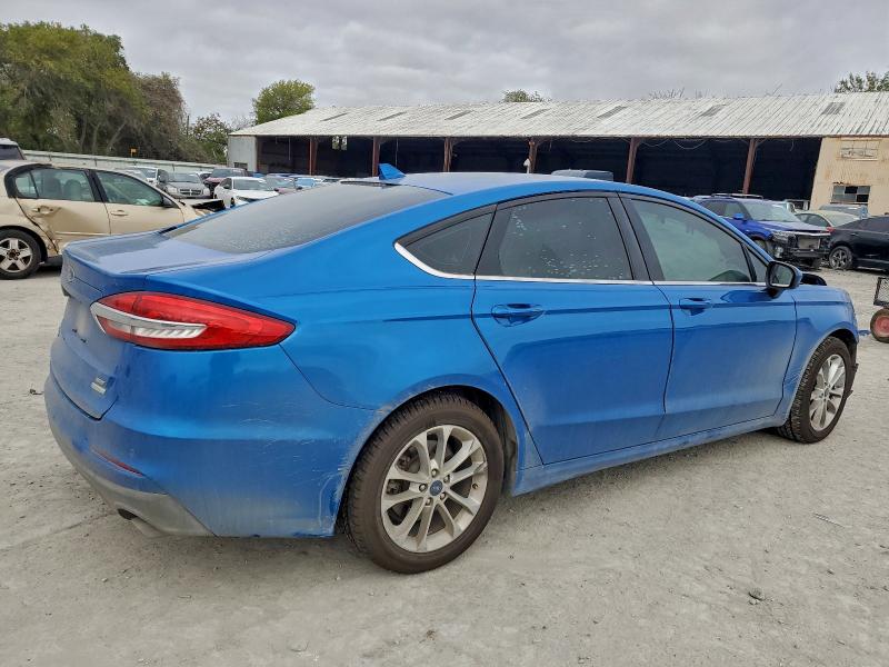 Photo 3 from auction – 2019 FORD FUSION SE with VIN 3FA6P0HD7KR133182