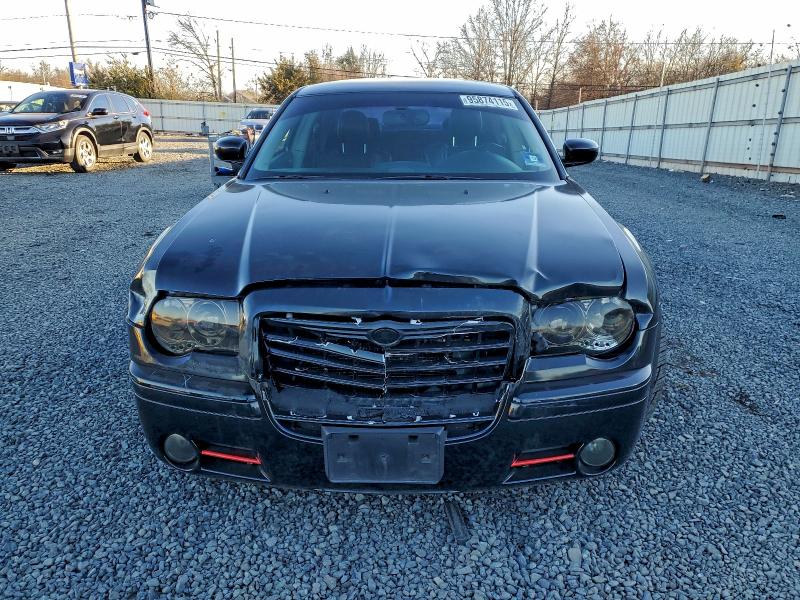 Photo 5 from auction – 2006 CHRYSLER 300C SRT-8 with VIN 2C3KA73WX6H100520
