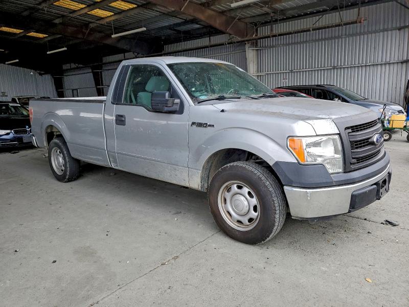 Foto 4 de la subasta – 2013 FORD F150 con VIN 1FTMF1CM8DKD82728