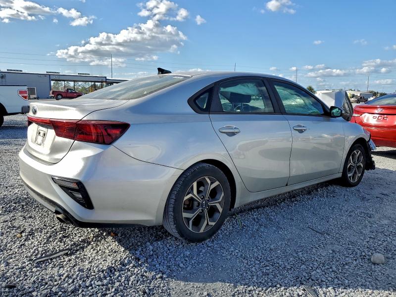 Photo 3 from auction – 2019 KIA FORTE FE with VIN 3KPF24AD9KE132049