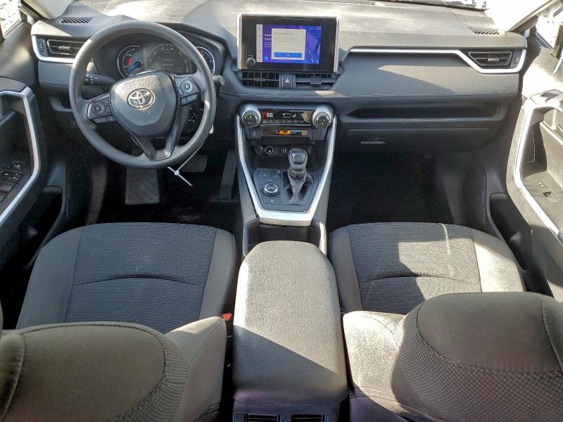 Photo 8 from auction – 2024 TOYOTA RAV4 LE with VIN 4T3LWRFV2RU161879