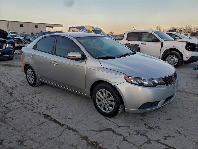Photo 4 from auction – 2013 KIA FORTE EX with VIN KNAFU4A21D5727384