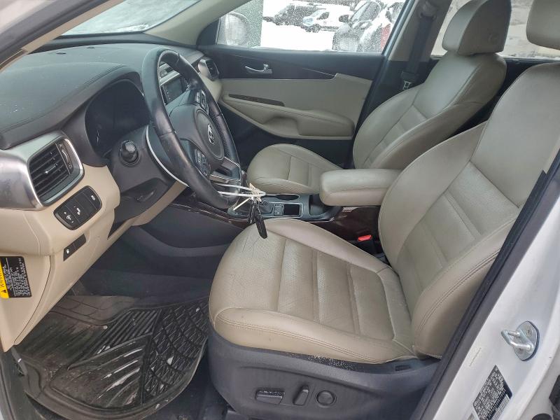 Photo 7 from auction – 2017 KIA SORENTO EX with VIN 5XYPHDA55HG270095