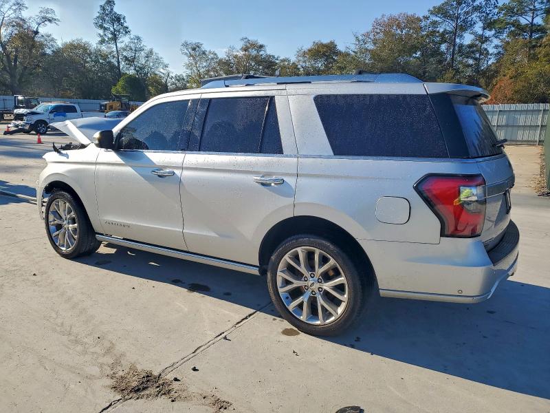 Photo 2 from auction – 2019 FORD EXPEDITION with VIN 1FMJU1MTXKEA47704