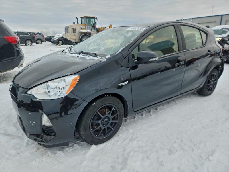 TOYOTA PRIUS C 2012 with VIN JTDKDTB35C1025030 - Photo from auction