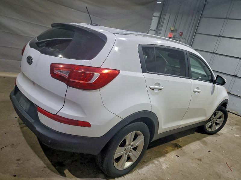 Photo 3 from auction – 2011 KIA SPORTAGE L with VIN KNDPB3A23B7092791