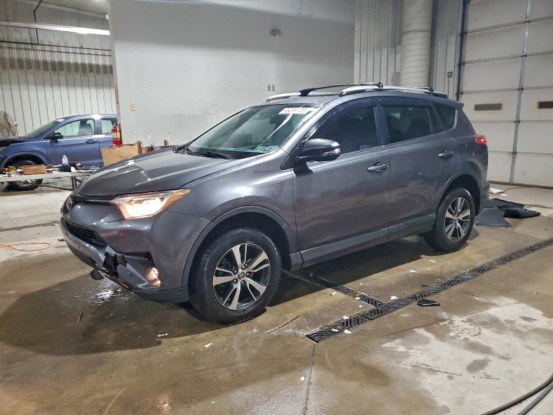 TOYOTA RAV4 XLE 2017 with VIN 2T3RFREV7HW653883 - Photo from auction