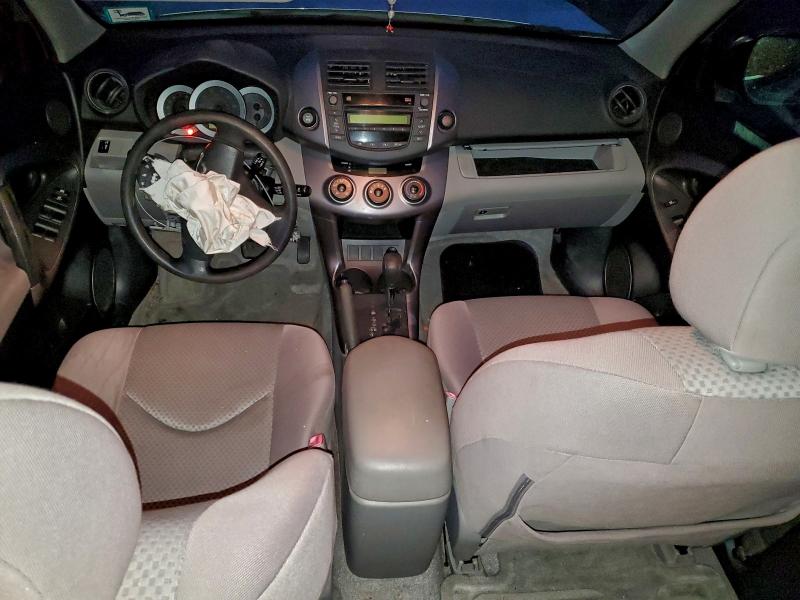 Photo 8 from auction – 2006 TOYOTA RAV4 with VIN JTMBD33V566022121