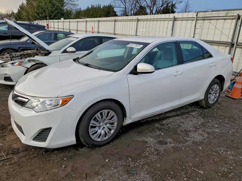 TOYOTA CAMRY BASE 2012 z numerem VIN 4T4BF1FK9CR247442 - Zdjęcie z aukcji
