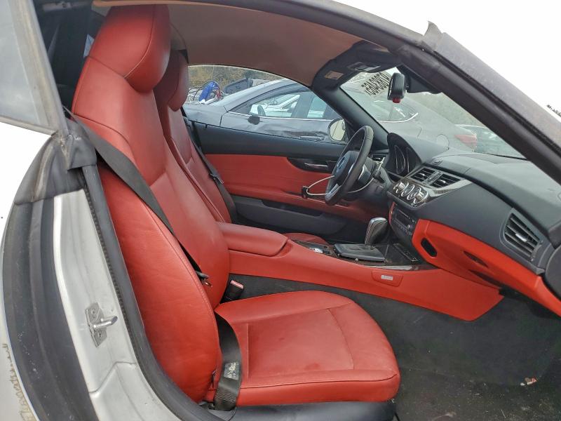 Photo 10 from auction – 2011 BMW Z4 SDRIVE3 with VIN WBALM5C53BE378760