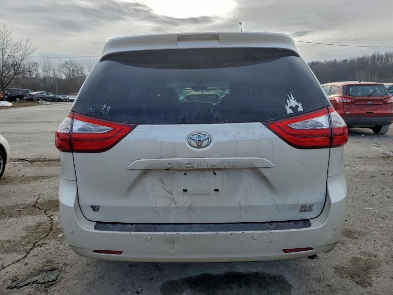 Photo 6 from auction – 2016 TOYOTA SIENNA XLE with VIN 5TDDK3DC8GS133033