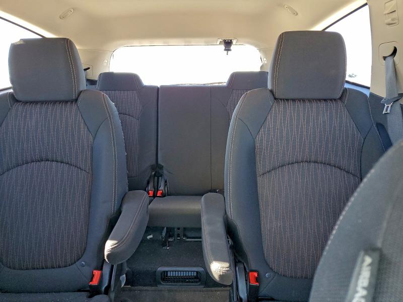 Photo 10 from auction – 2015 CHEVROLET TRAVERSE L with VIN 1GNKRHKD6FJ230150