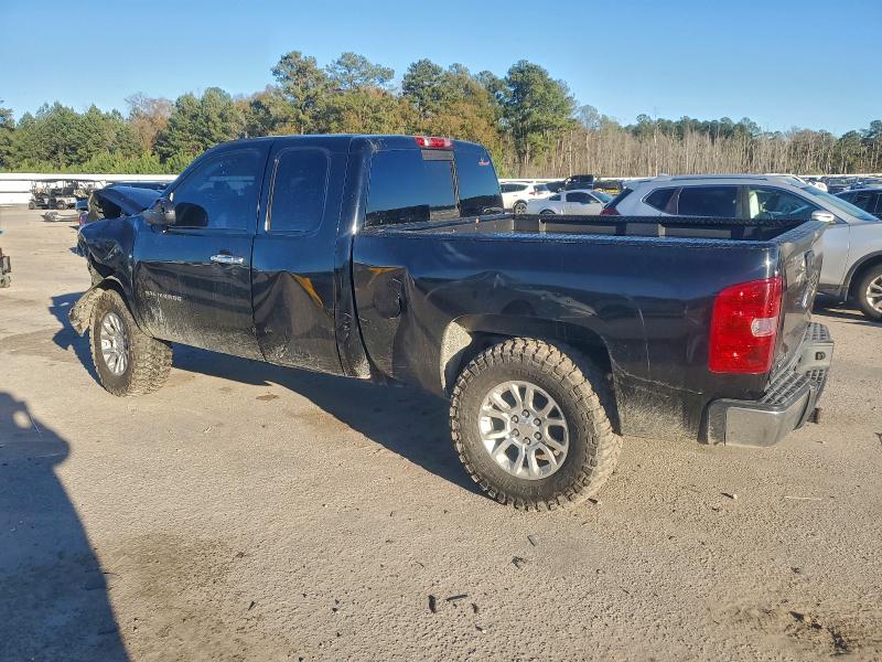 Photo 2 from auction – 2011 CHEV SILVERADO with VIN 1GCRKSE35BZ141807