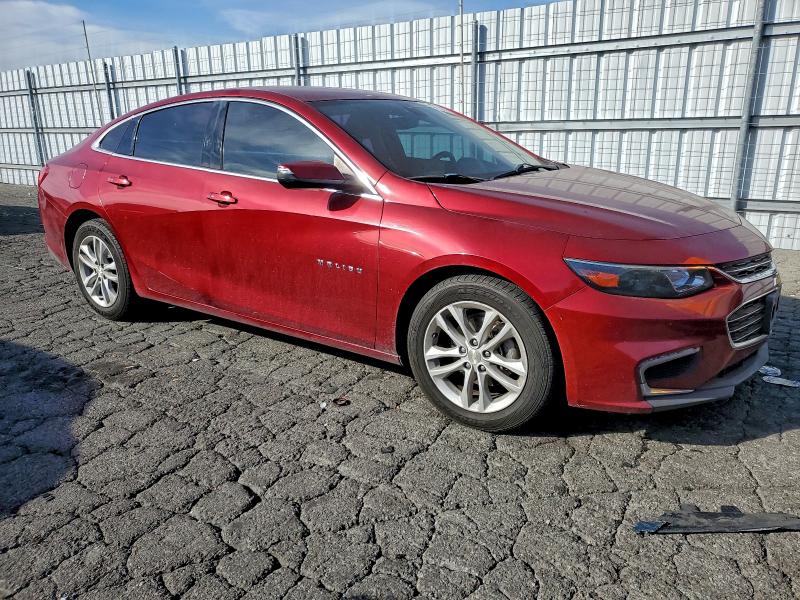 Photo 4 from auction – 2018 CHEVROLET MALIBU with VIN 1G1ZD5ST0JF195590