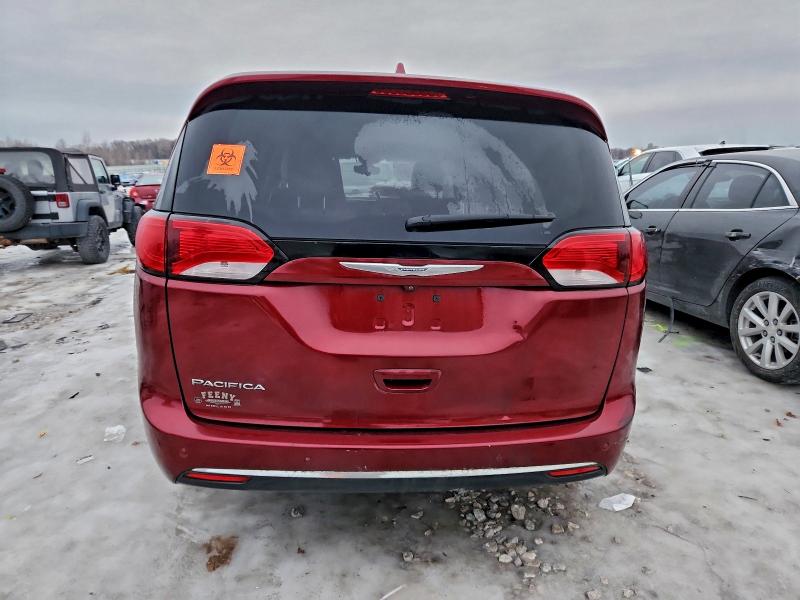 Photo 6 from auction – 2017 CHRYSLER PACIFICA T with VIN 2C4RC1BG7HR542809