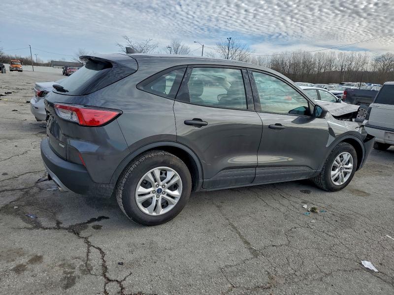 Photo 3 from auction – 2020 FORD ESCAPE with VIN 1FMCU0F62LUC06068