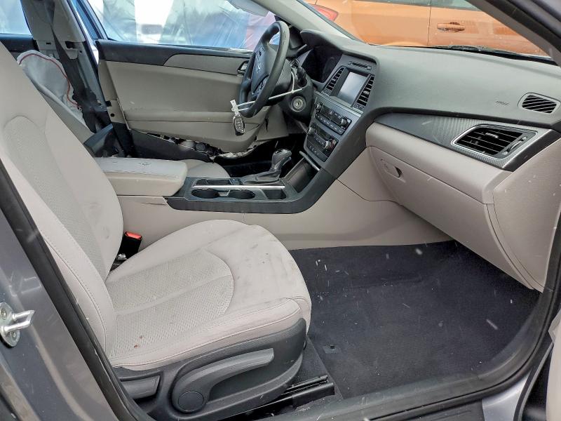 Photo 7 from auction – 2016 HYUNDAI SONATA SE with VIN 5NPE24AF8GH298949
