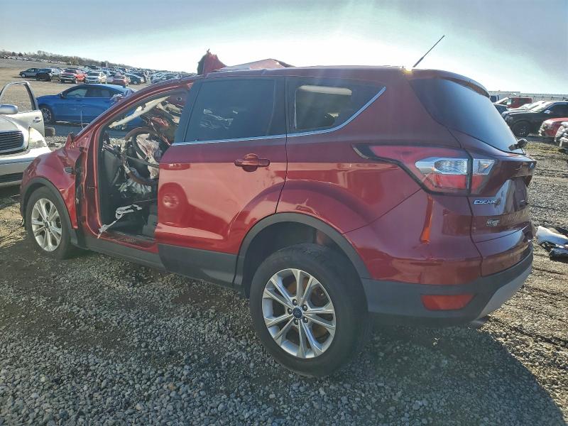 Фото 2 с аукциона – 2017 FORD ESCAPE с VIN 1FMCU0GD4HUF01757