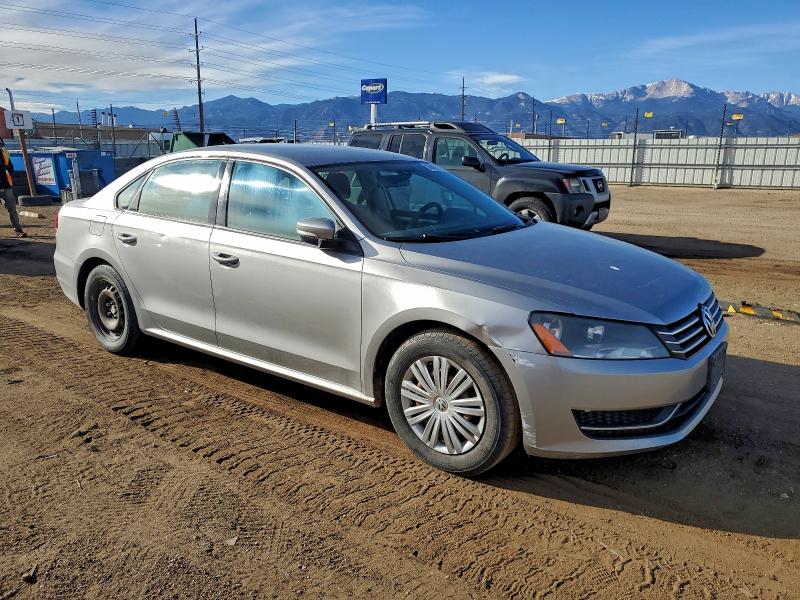 Photo 4 from auction – 2014 VOLKSWAGEN PASSAT S with VIN 1VWAS7A37EC050705