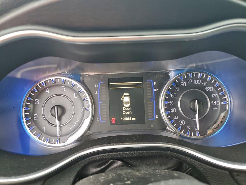 Photo 9 from auction – 2016 CHRYSLER 200 LIMITE with VIN 1C3CCCAB9GN120001