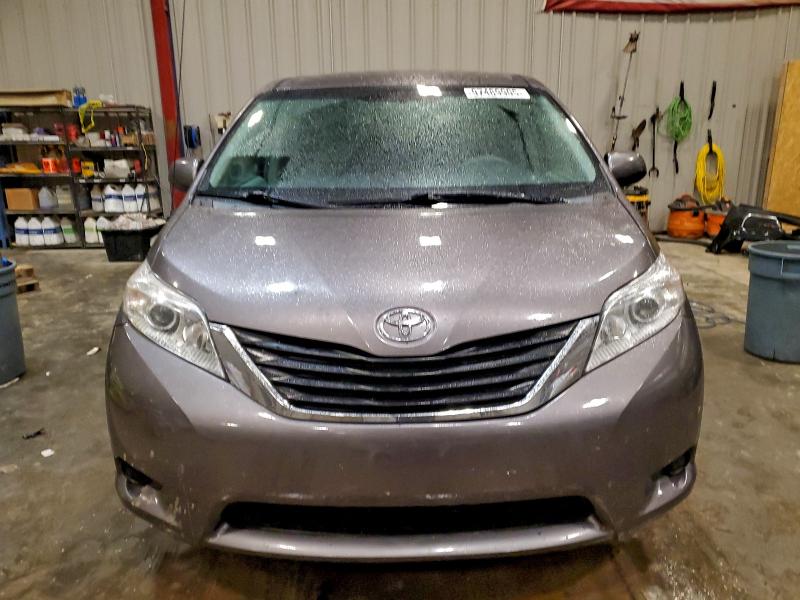 Photo 5 from auction – 2011 TOYOTA SIENNA LE with VIN 5TDKK3DC9BS041090