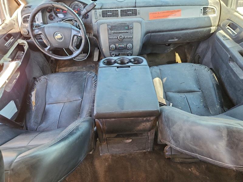 Photo 8 from auction – 2010 CHEVROLET SUBURBAN with VIN 1GNUKHE30AR238836