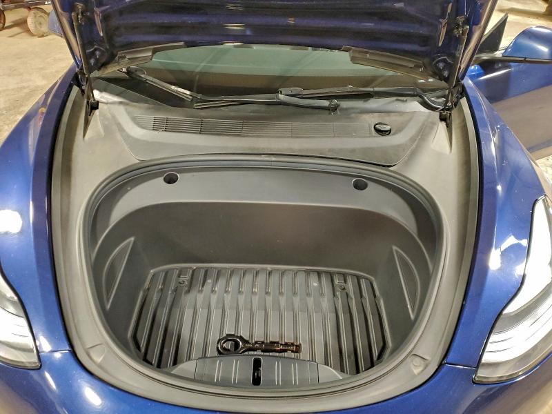 Photo 11 from auction – 2022 TESLA MODEL 3 with VIN 5YJ3E1EA8NF370787