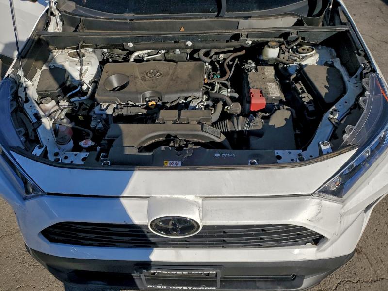Photo 12 from auction – 2021 TOYOTA RAV4 XLE with VIN 2T3P1RFV0MC201385