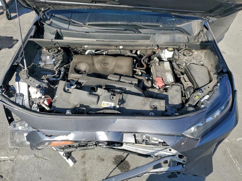 Photo 11 from auction – 2021 TOYOTA RAV4 LE with VIN 2T3F1RFV4MC229766