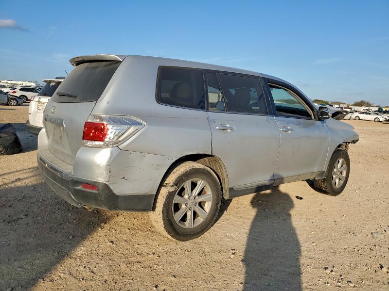 Photo 3 from auction – 2013 TOYOTA HIGHLANDER with VIN 5TDZA3EH0DS041204