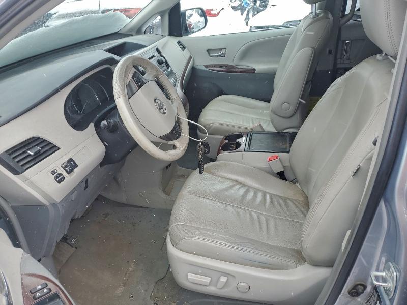 Photo 7 from auction – 2014 TOYOTA SIENNA XLE with VIN 5TDDK3DC9ES072949