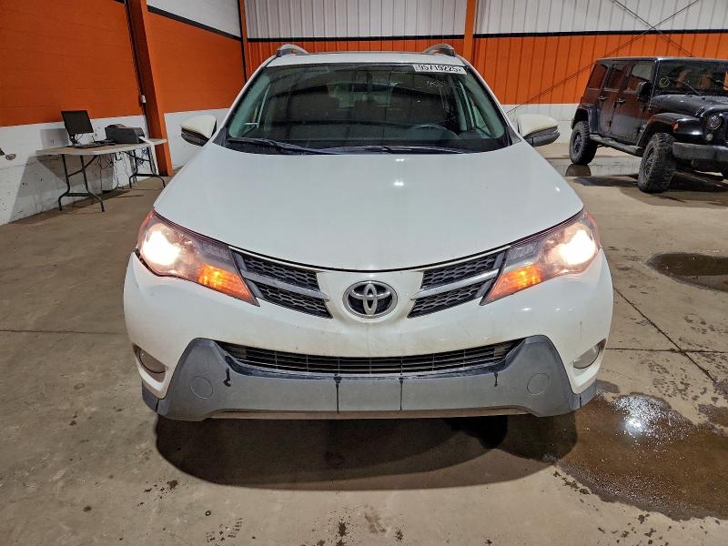 Photo 5 from auction – 2015 TOYOTA RAV4 XLE with VIN 2T3RFREV4FW254569