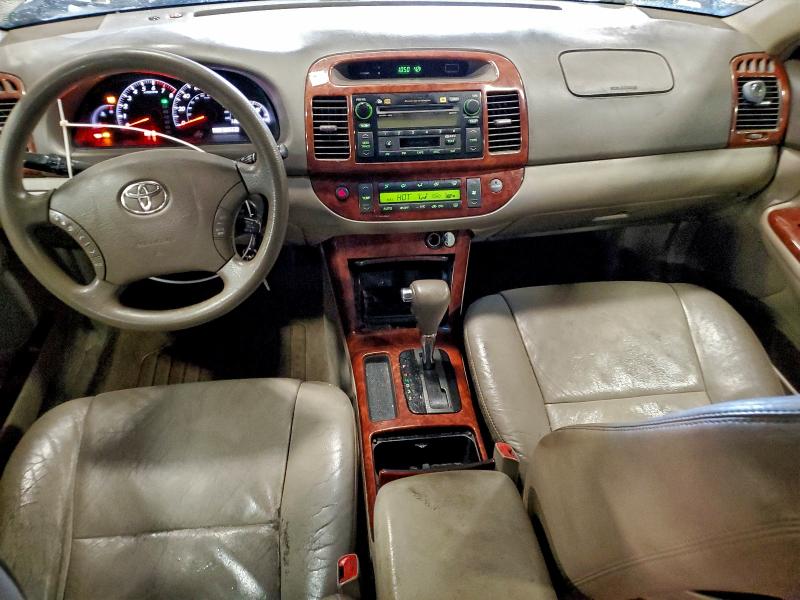 Photo 8 from auction – 2005 TOYOTA CAMRY LE with VIN 4T1BE32K55U077176