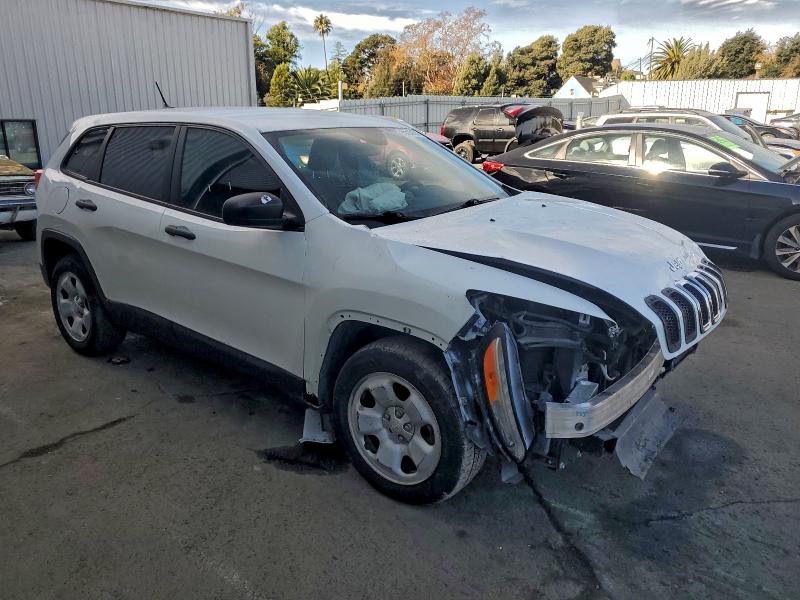 Photo 4 from auction – 2014 JEEP CHEROKEE with VIN 1C4PJLAB5EW188290