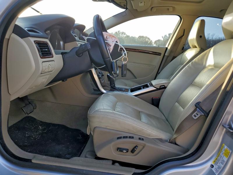 Photo 7 from auction – 2015 VOLVO S80 PREMIE with VIN YV140MAC5F1183605