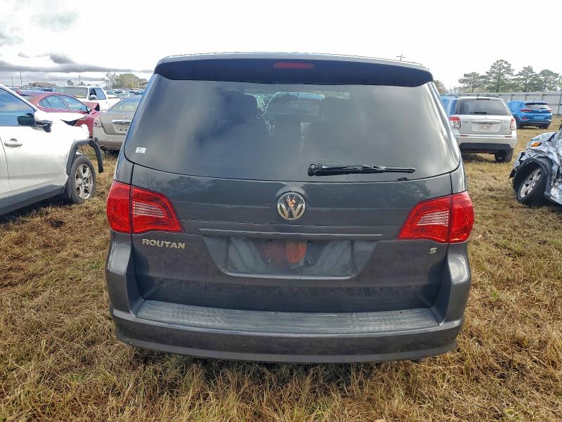 Photo 6 from auction – 2012 VOLKSWAGEN ROUTAN with VIN 2C4RVAAG6CR393474