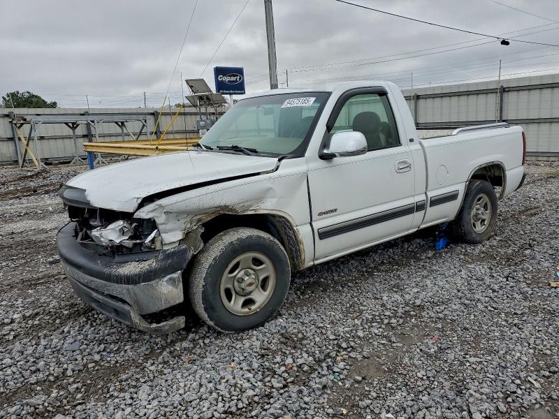 CHEVROLET SILVERADO 2000 with VIN 1GCEC14W8YZ163536 - Photo from auction