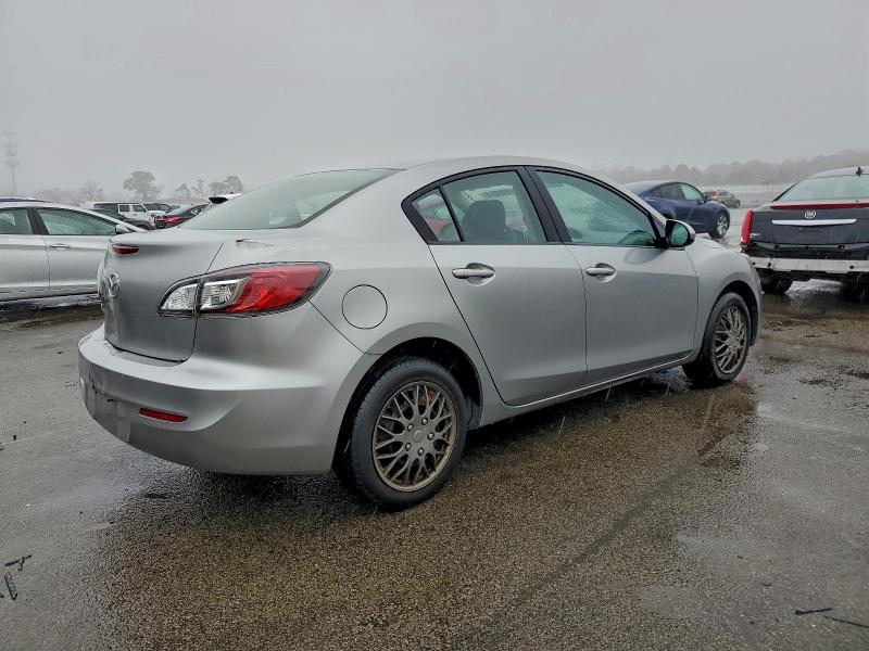 Photo 3 from auction – 2013 MAZDA MAZDA 3 with VIN JM1BL1TG1D1787944