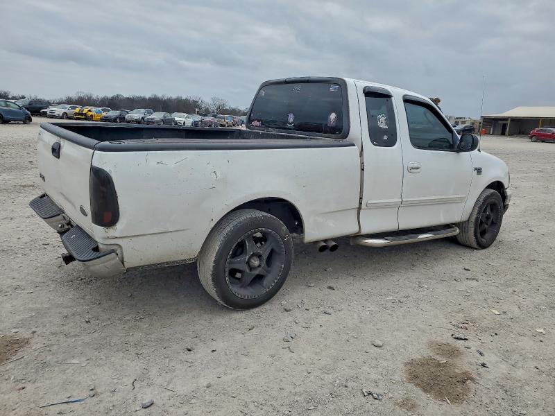 Photo 3 from auction – 2002 FORD F150 with VIN 1FTRX17WX2NB90804